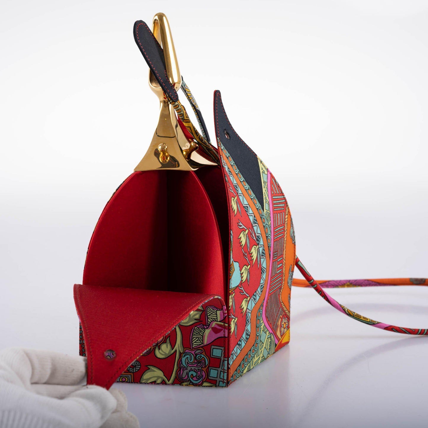 Hermes Silk 'Art des Steppes' Yurt Runway Bag 1991