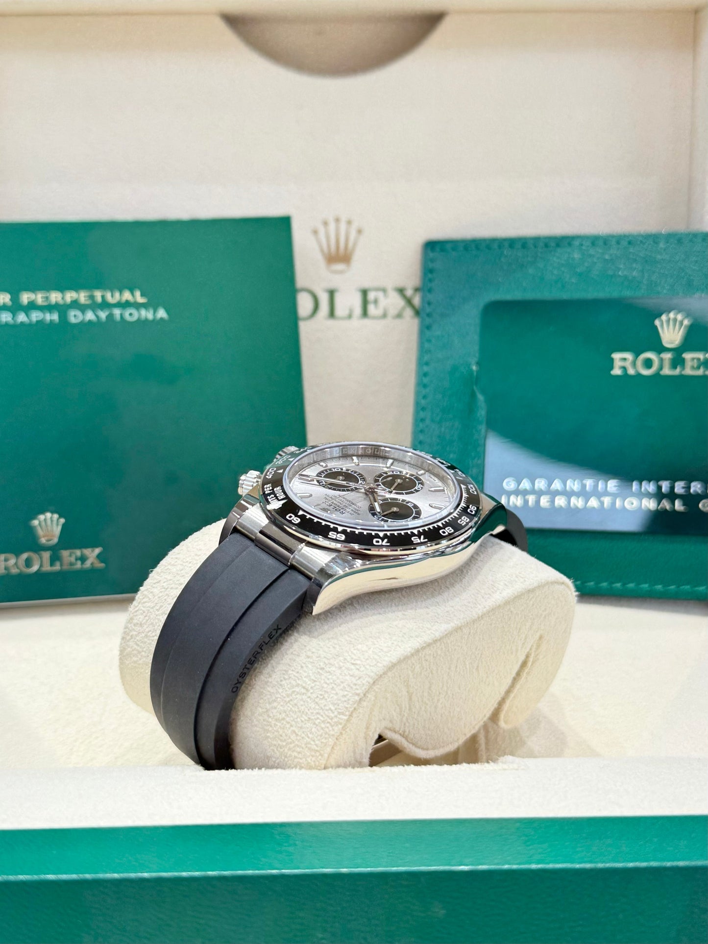 Rolex Daytona 40 126519 Silver Dial Watch