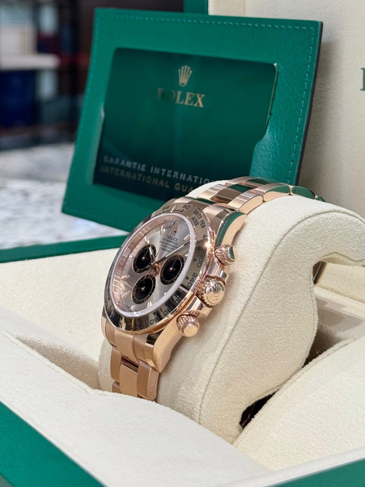 Rolex Daytona 40 126505 Sundust Black Dial Watch
